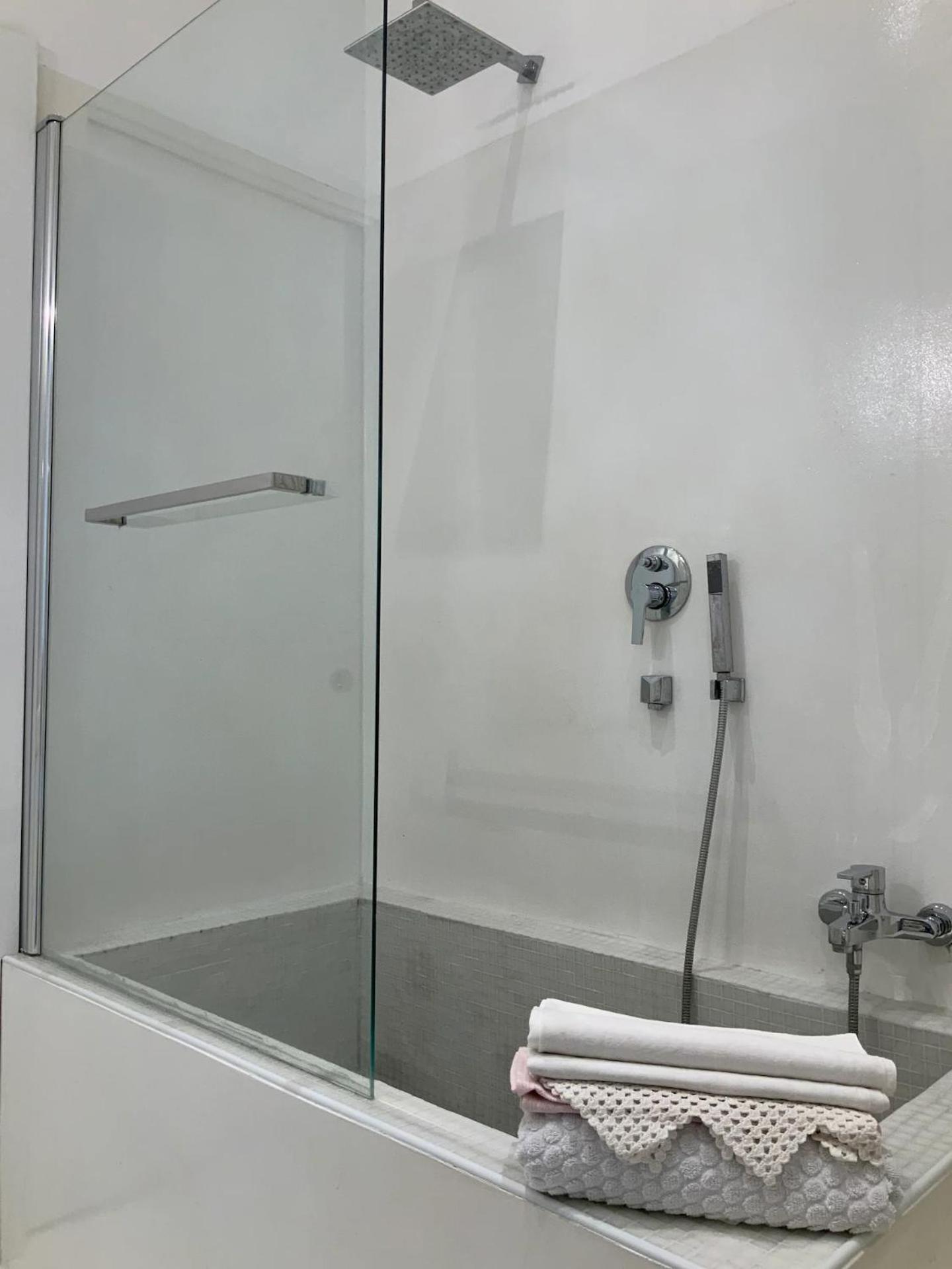 Rome, Beautiful Apartment In A Vintage Building Lido di Ostia Luaran gambar