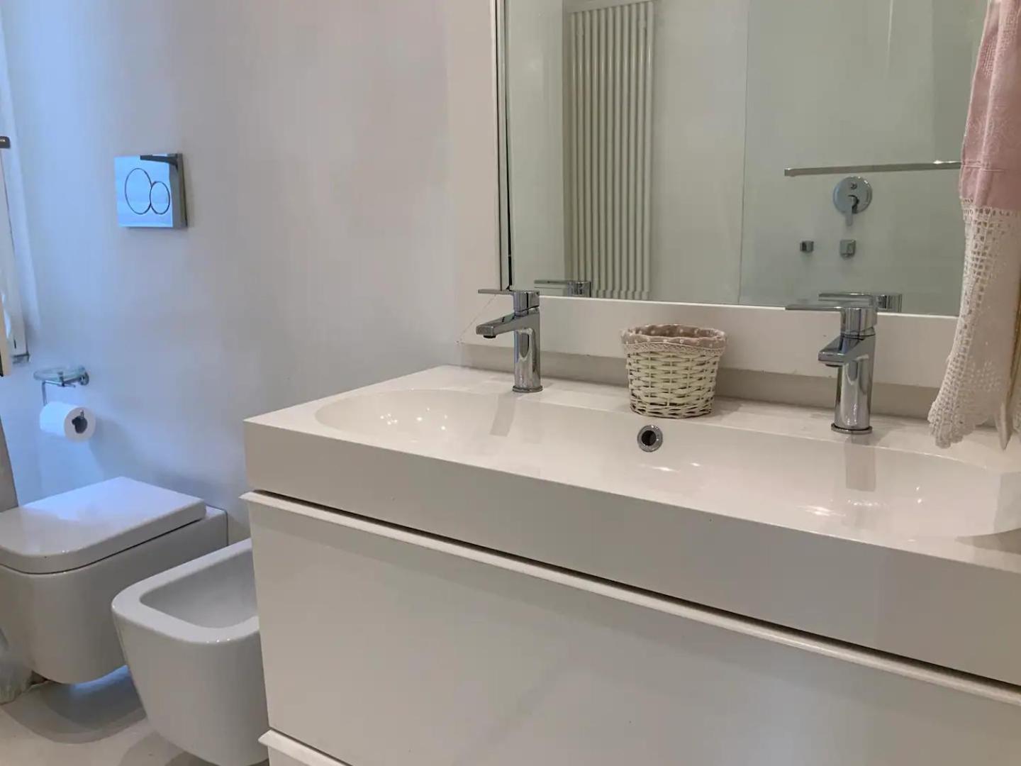 Rome, Beautiful Apartment In A Vintage Building Lido di Ostia Luaran gambar