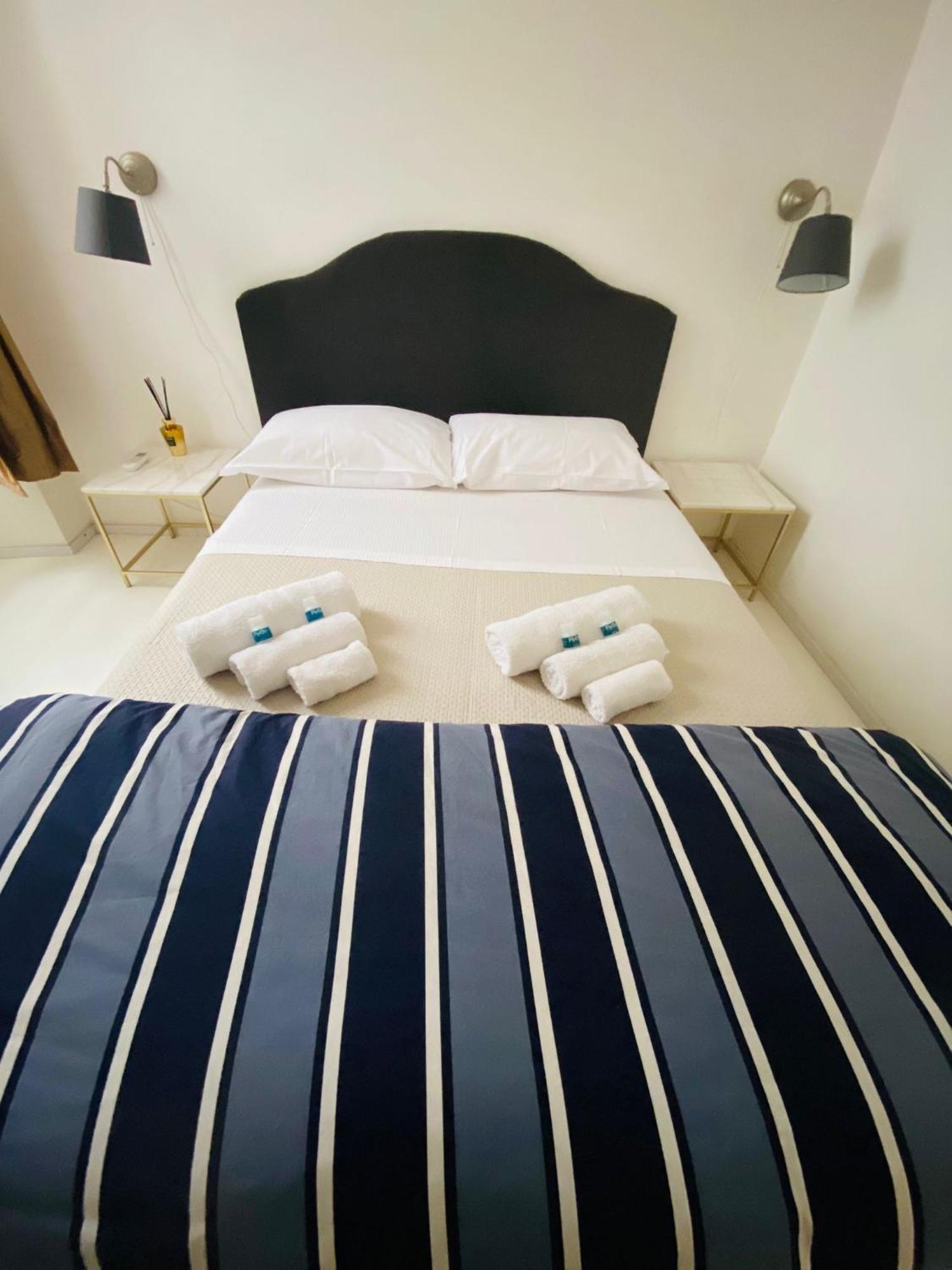 Rome, Beautiful Apartment In A Vintage Building Lido di Ostia Luaran gambar