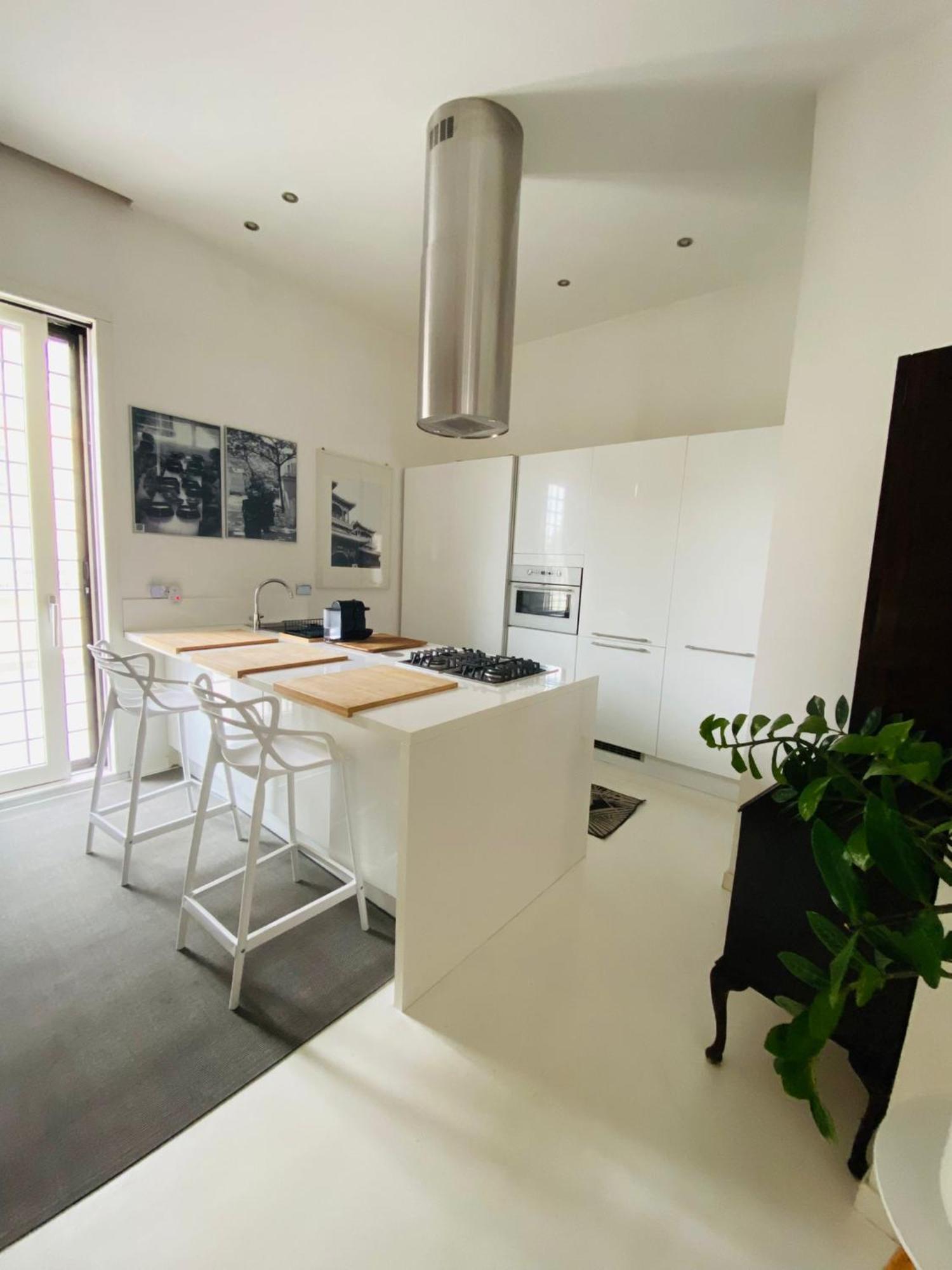 Rome, Beautiful Apartment In A Vintage Building Lido di Ostia Luaran gambar